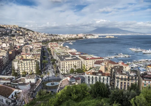aerial-view-napoli-his-gulf-with-vesuvius-background copia