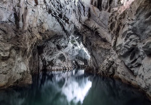 grotta-pertosa-cilento-italiaura