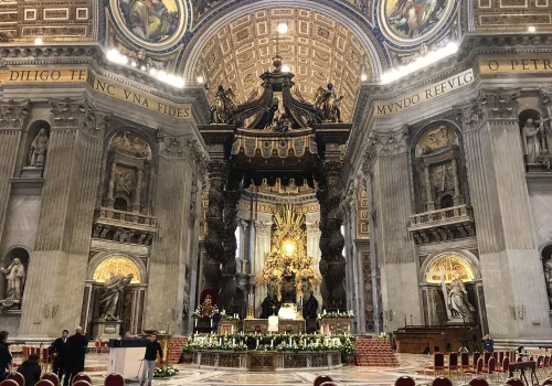 st-peters-basilica-interior-hall-vatican-city-italy copia